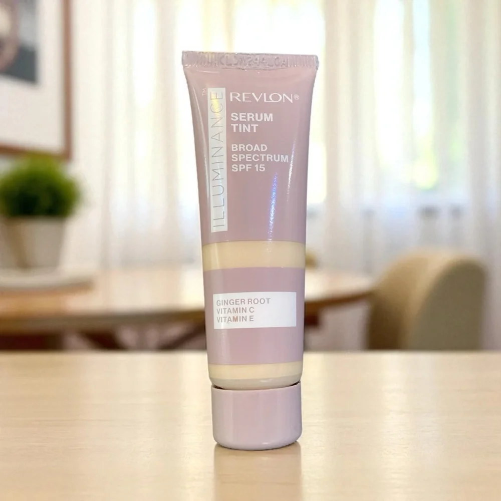 Revlon Illuminance Tinted Serum, SPF 15, 117 Light Beige Triple Hyaluronic Acid